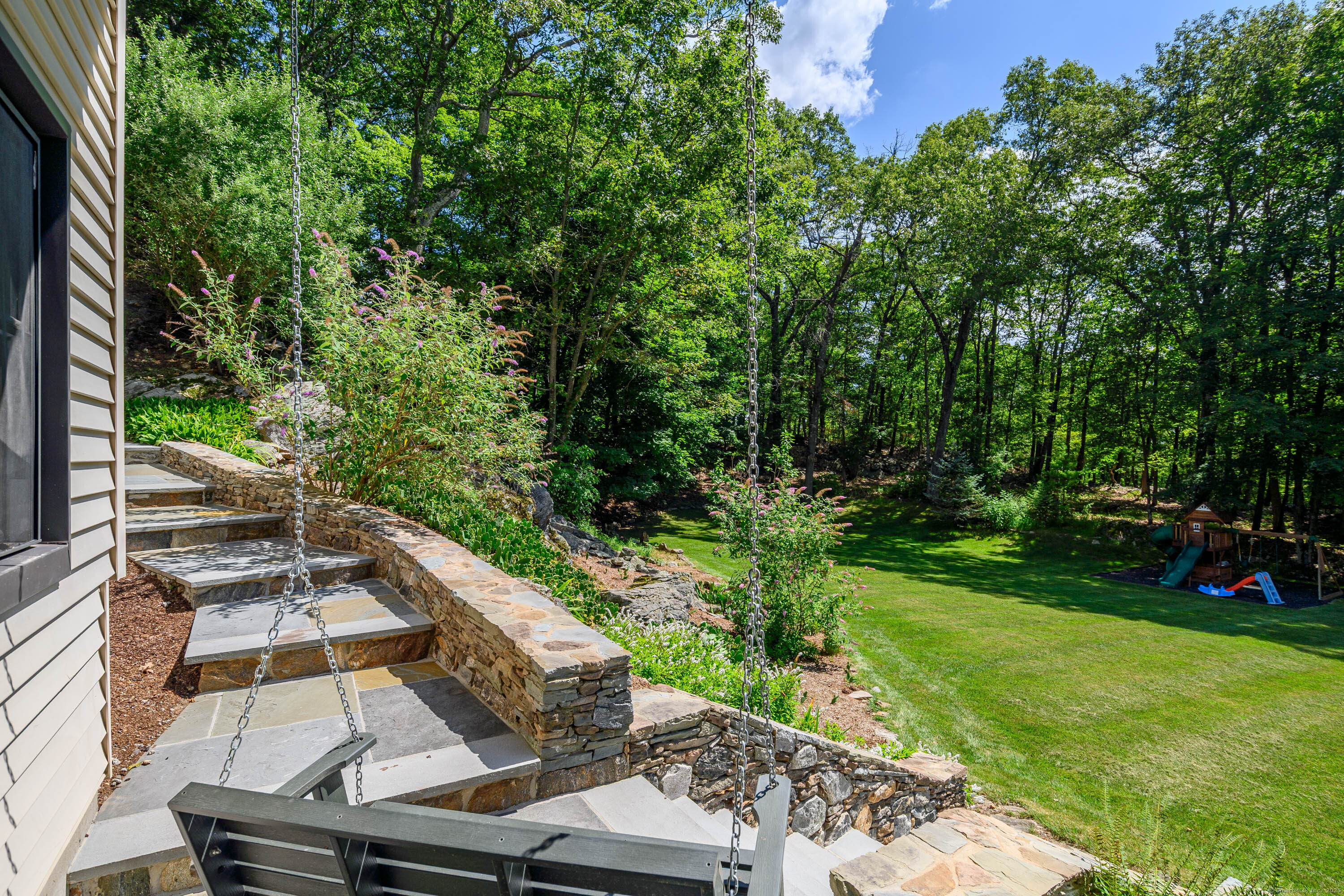 15 Coach HL Drive
