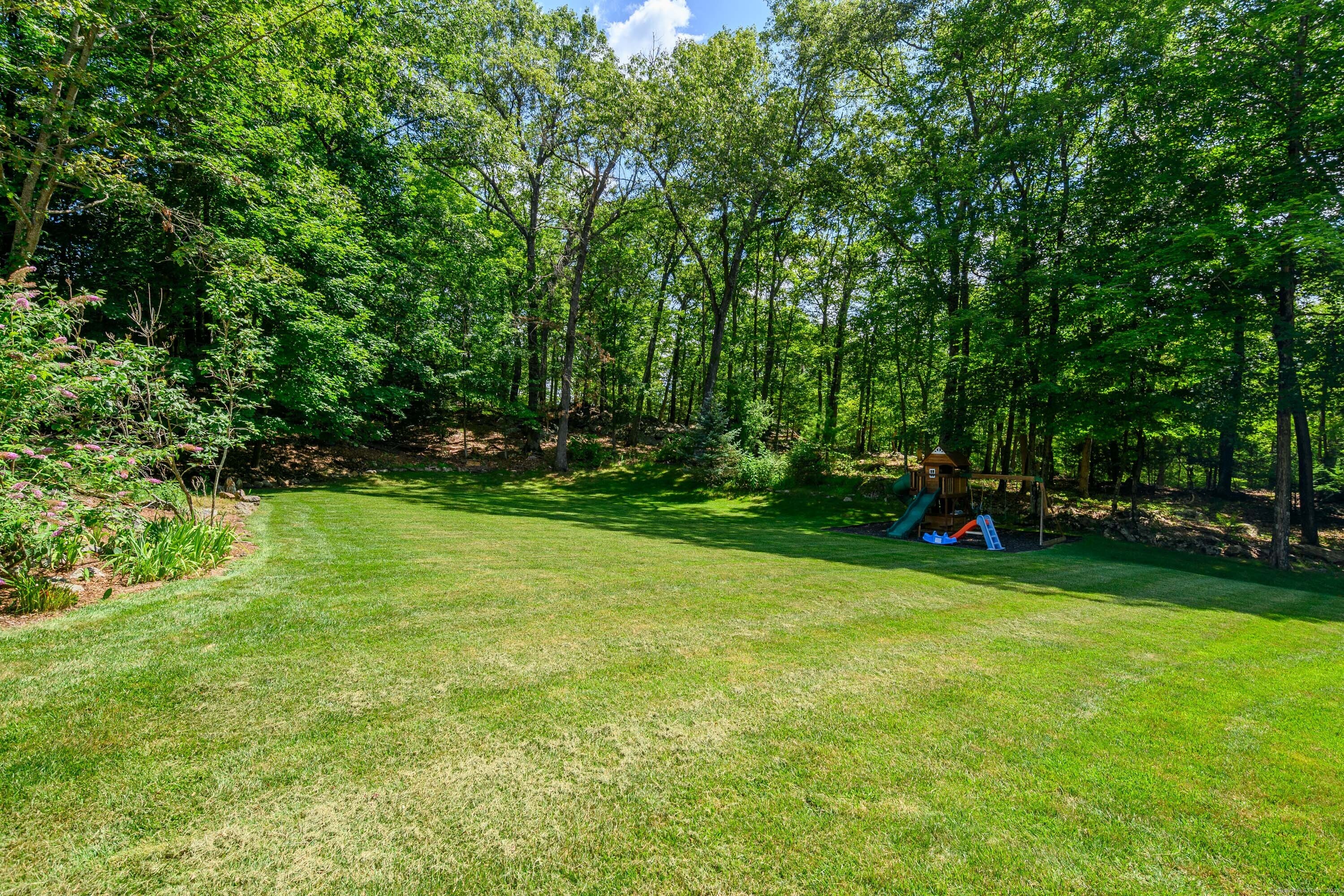 15 Coach HL Drive