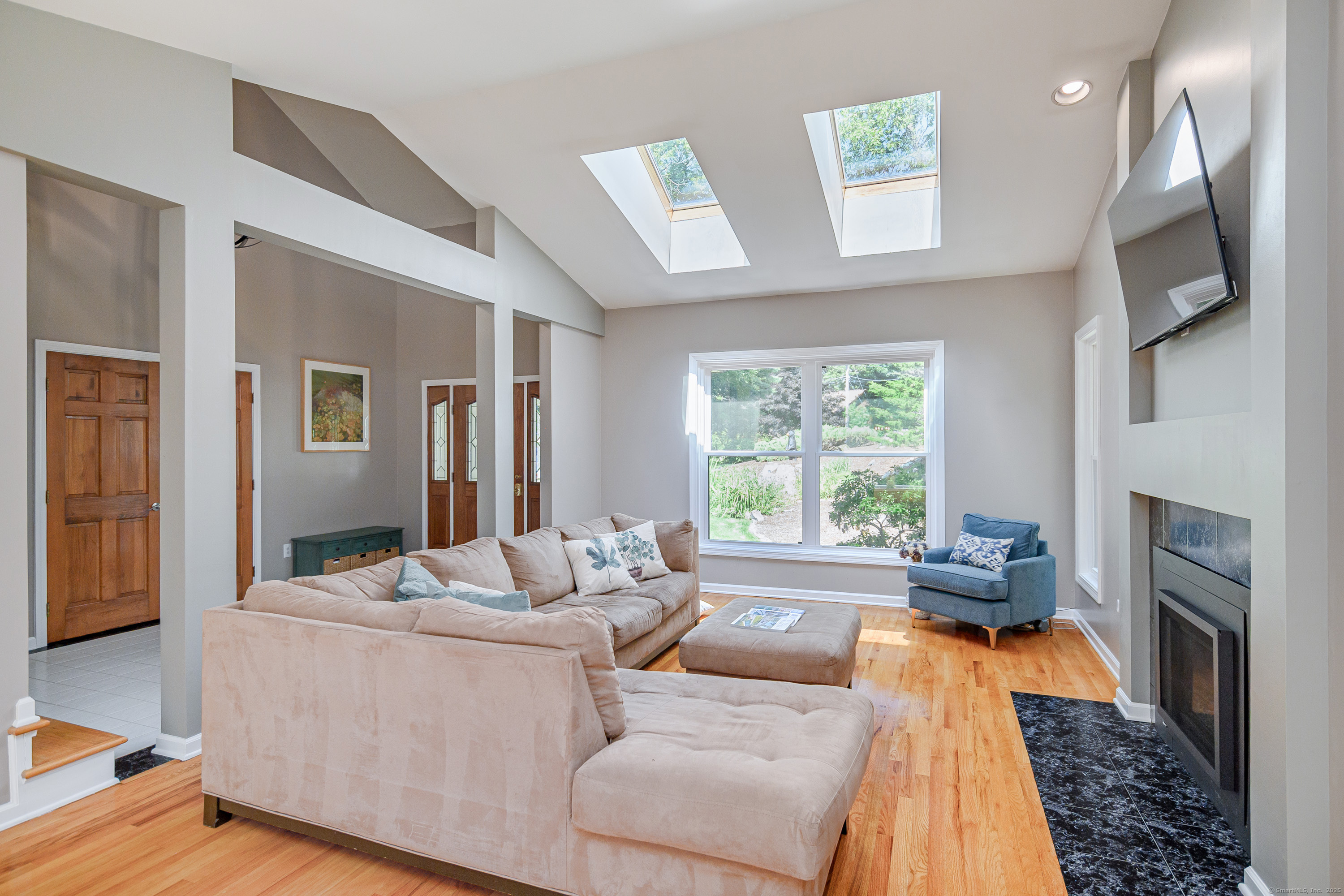 15 Coach HL Drive