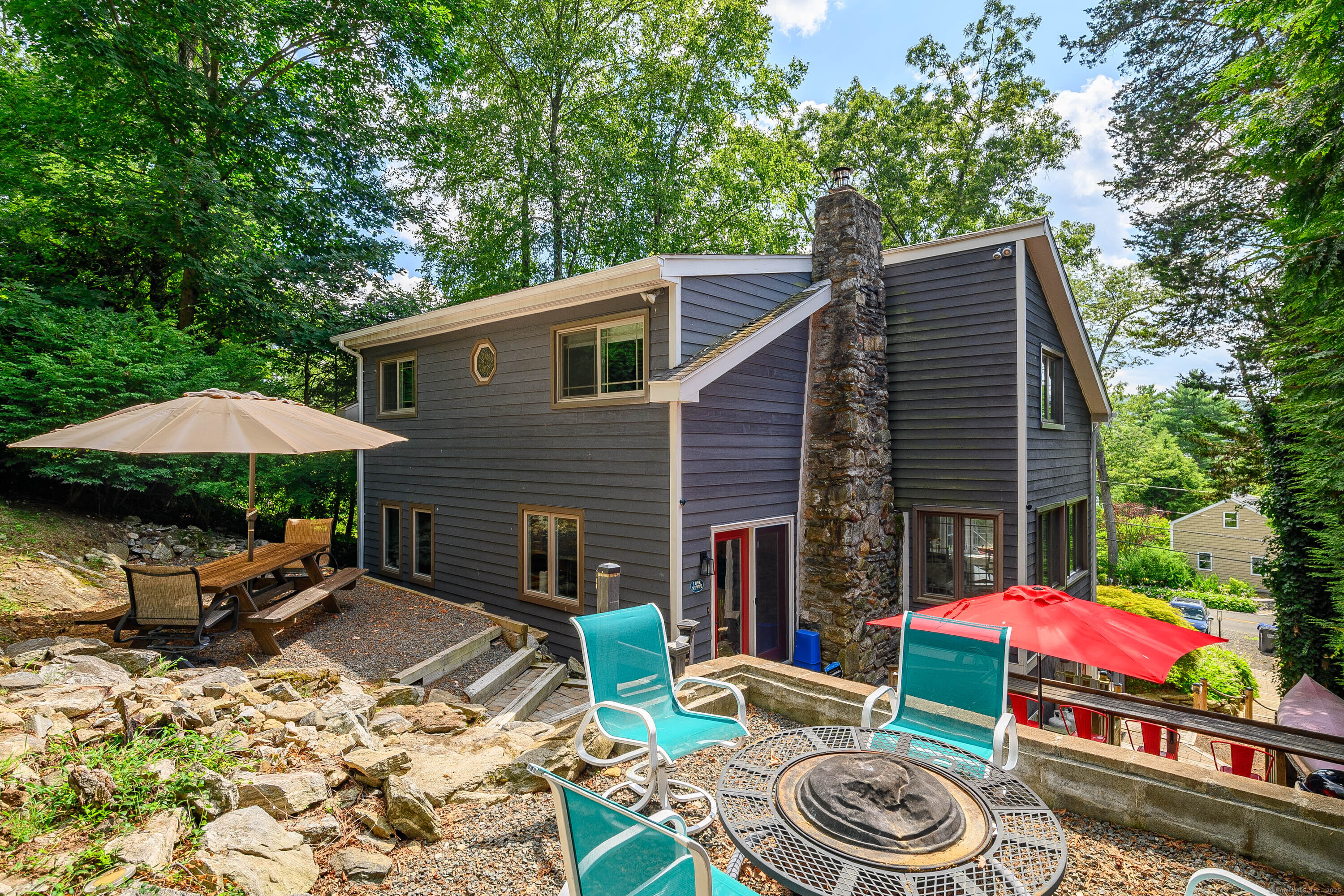 153 40 Acre Mountain Road