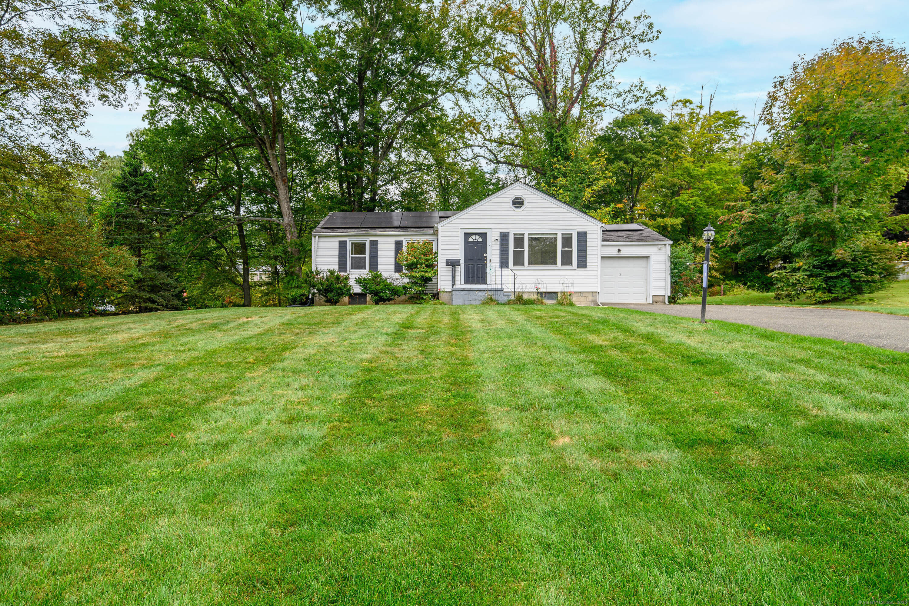 7 Westview Drive