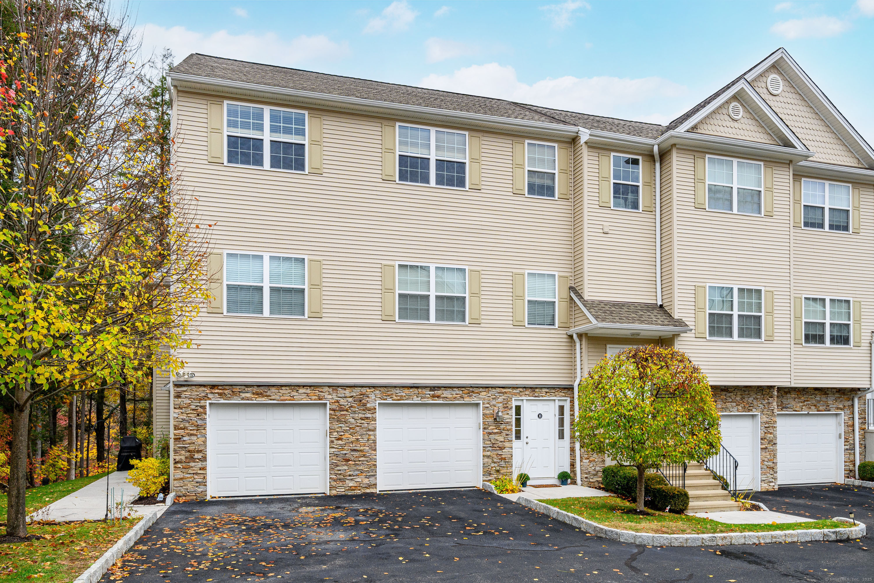 10 Riverview Court 10
