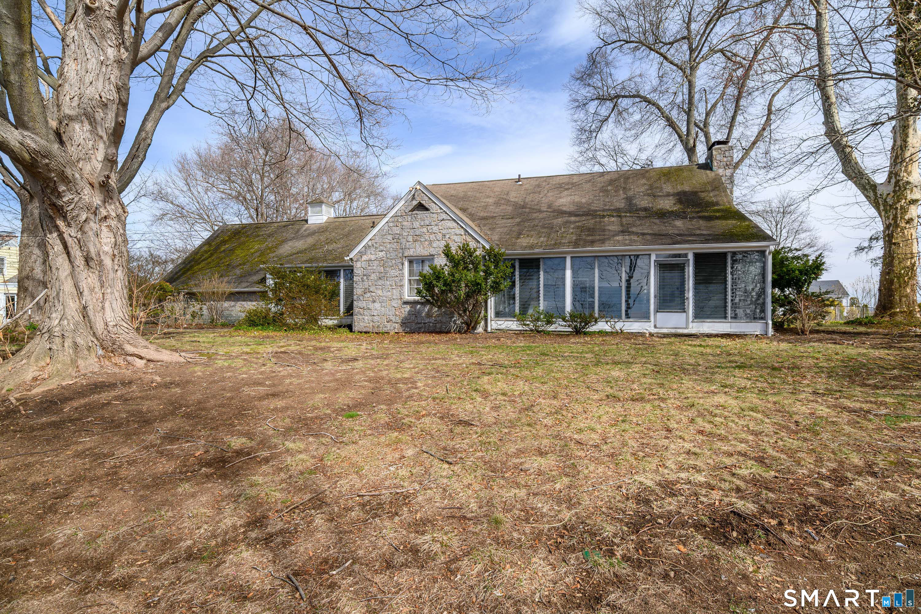 8 Crest Road