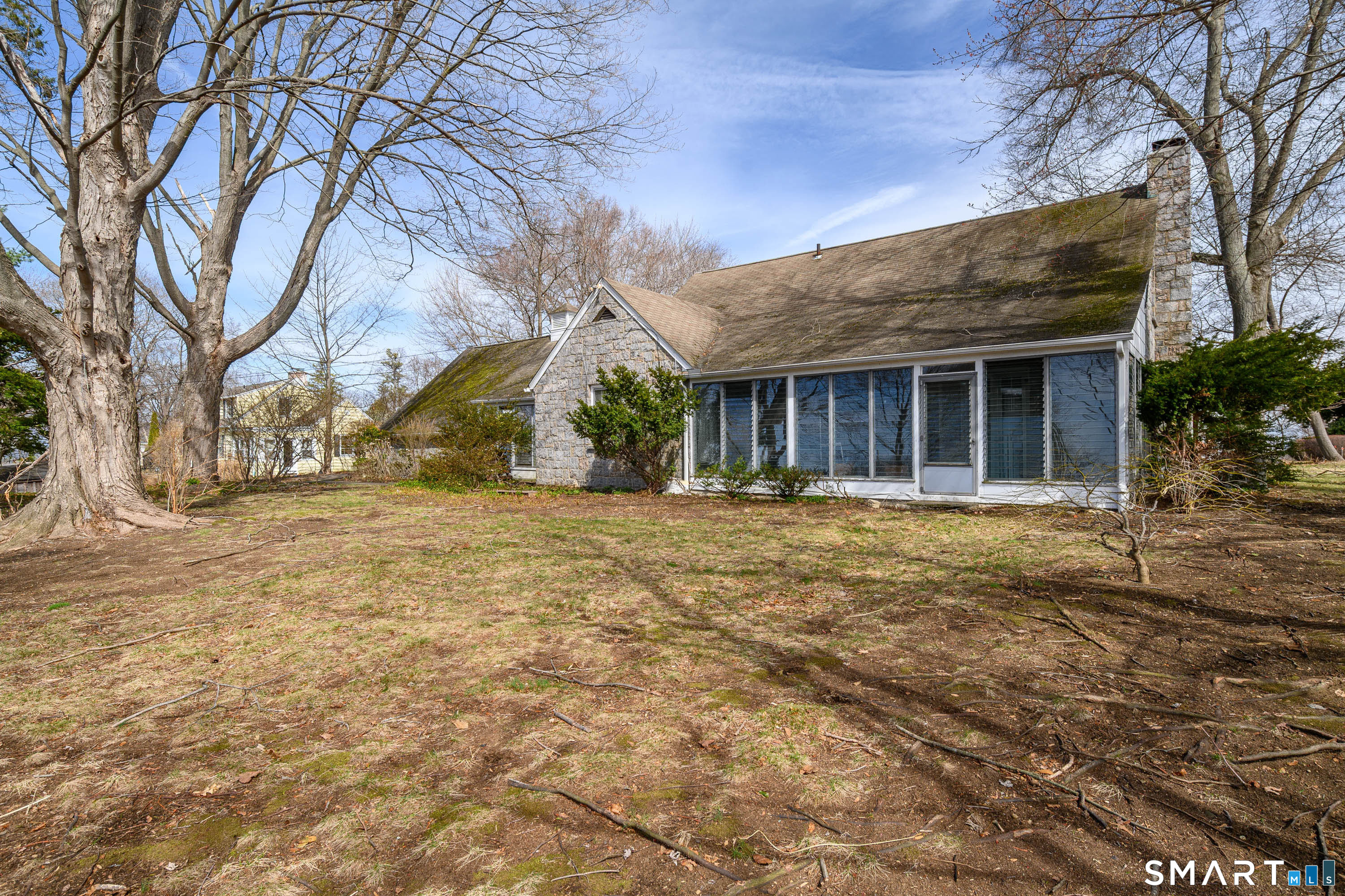 8 Crest Road