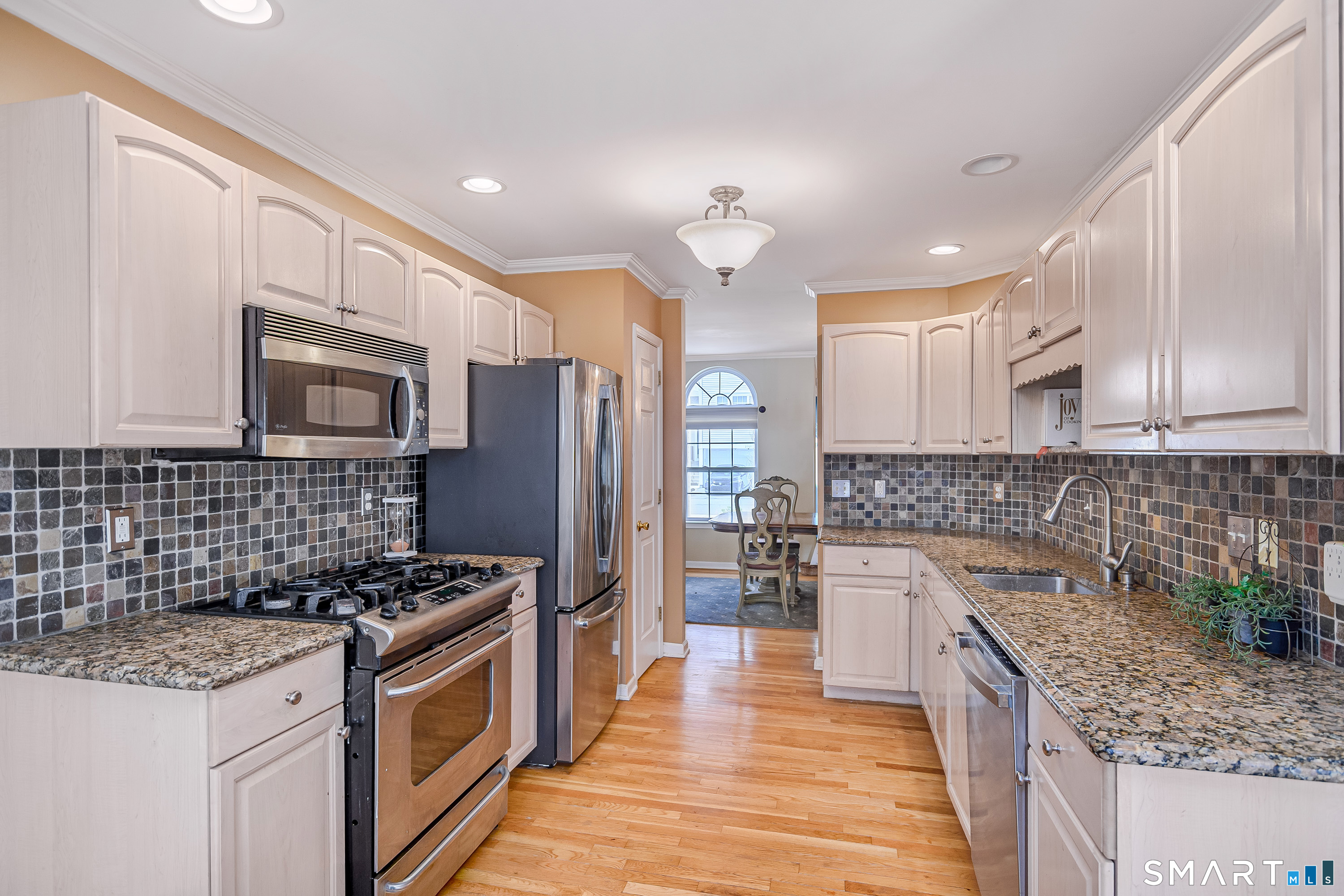 1804 Eaton Court 1804