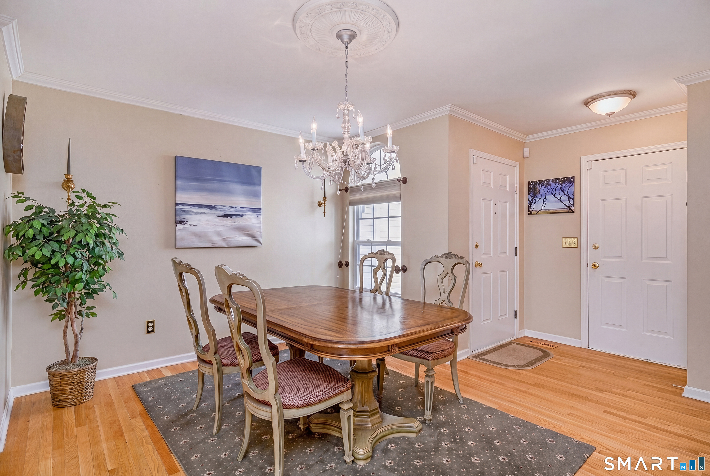1804 Eaton Court 1804