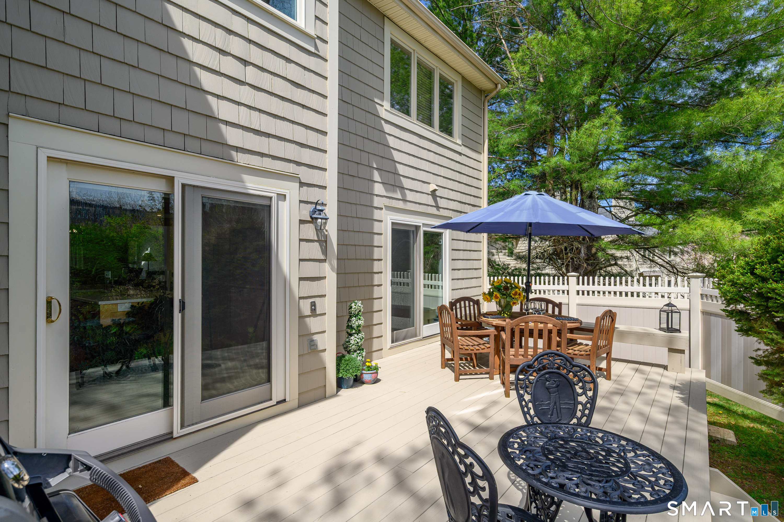 12 Boulevard Drive 22-132