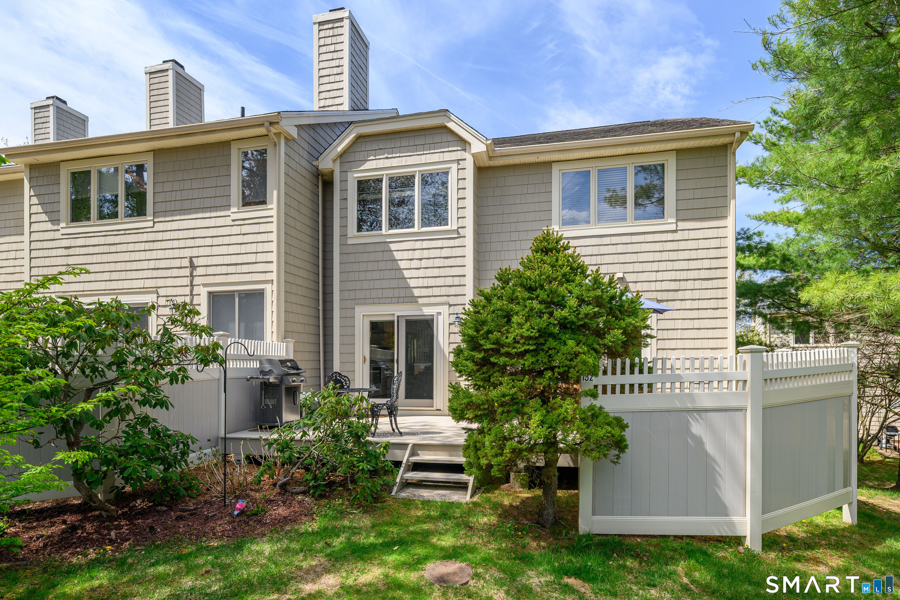 12 Boulevard Drive 22-132