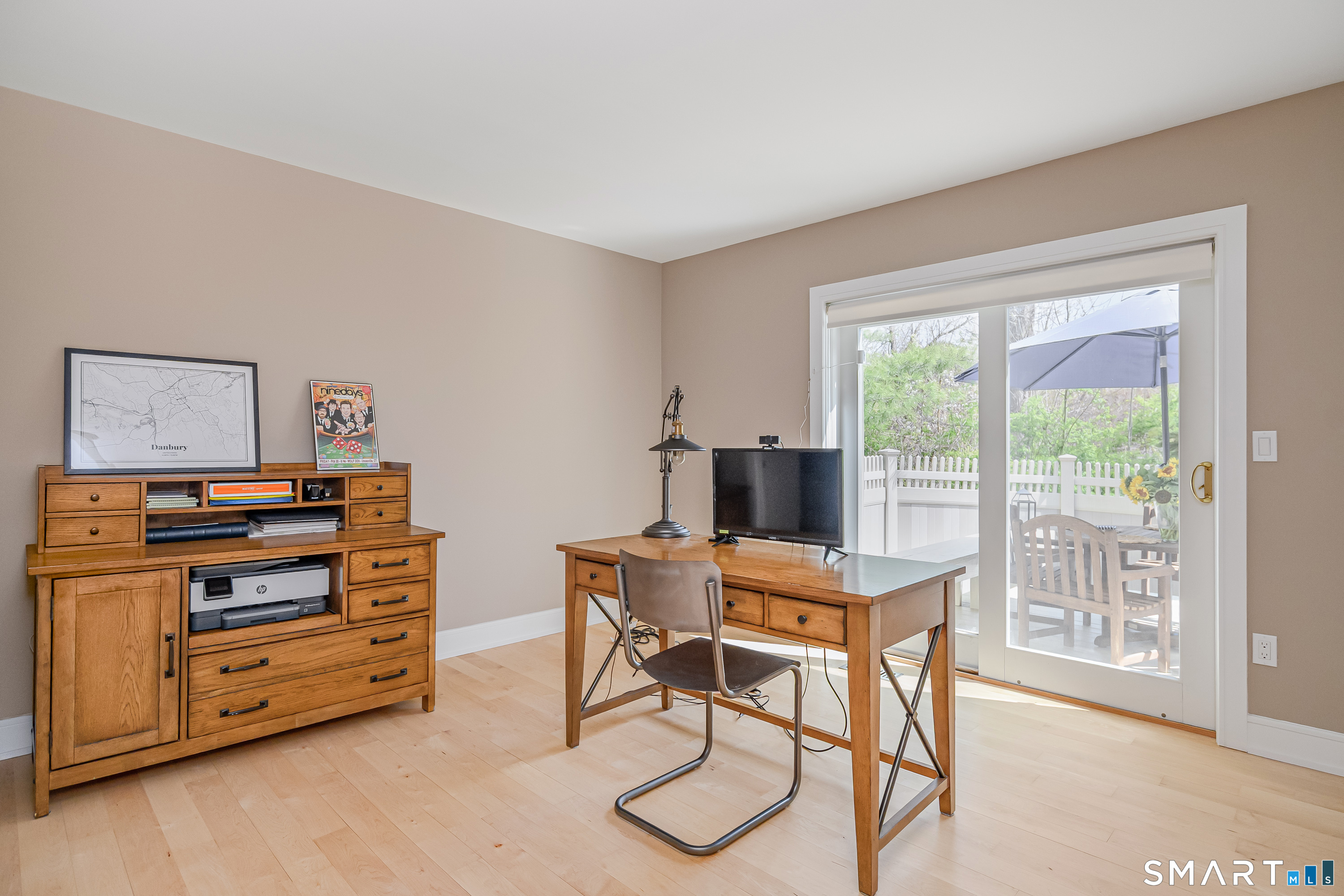 12 Boulevard Drive 22-132