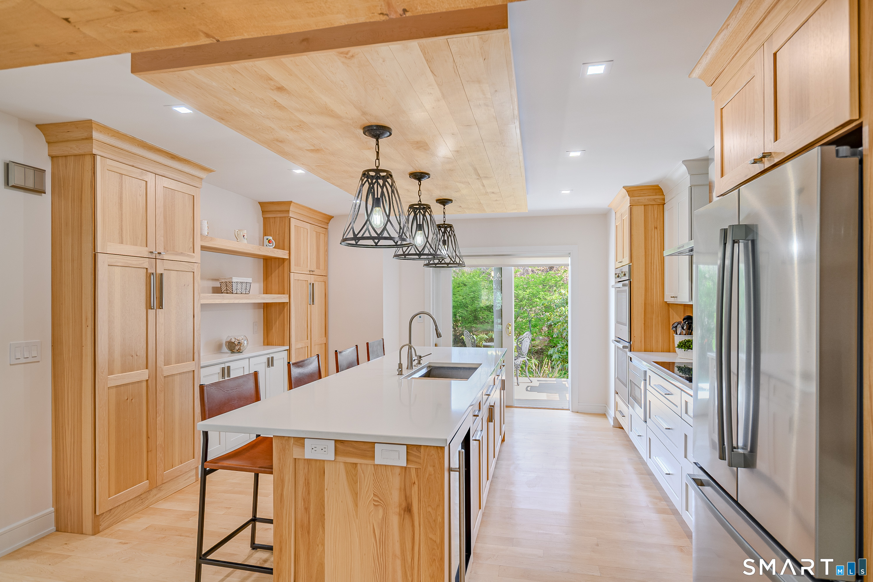 12 Boulevard Drive 22-132