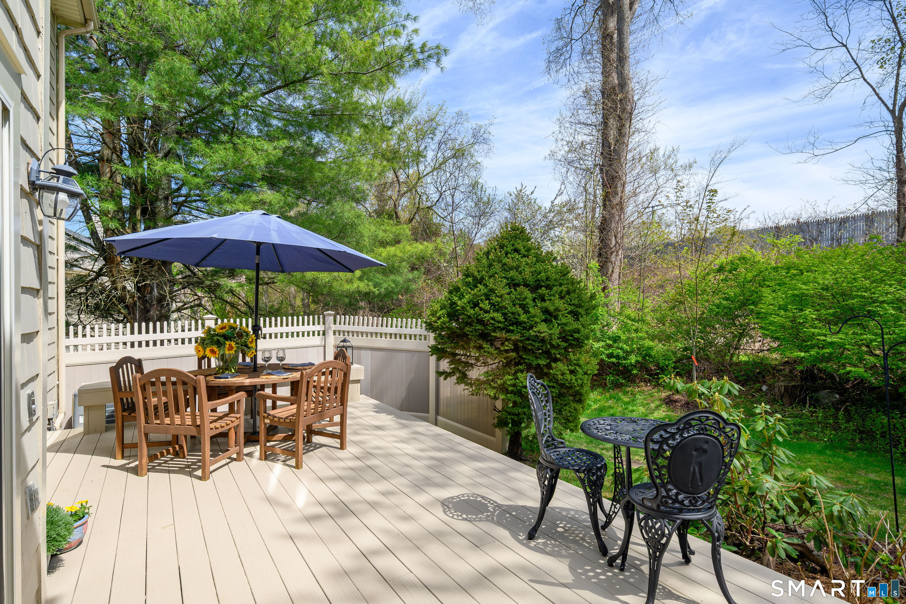 12 Boulevard Drive 22-132