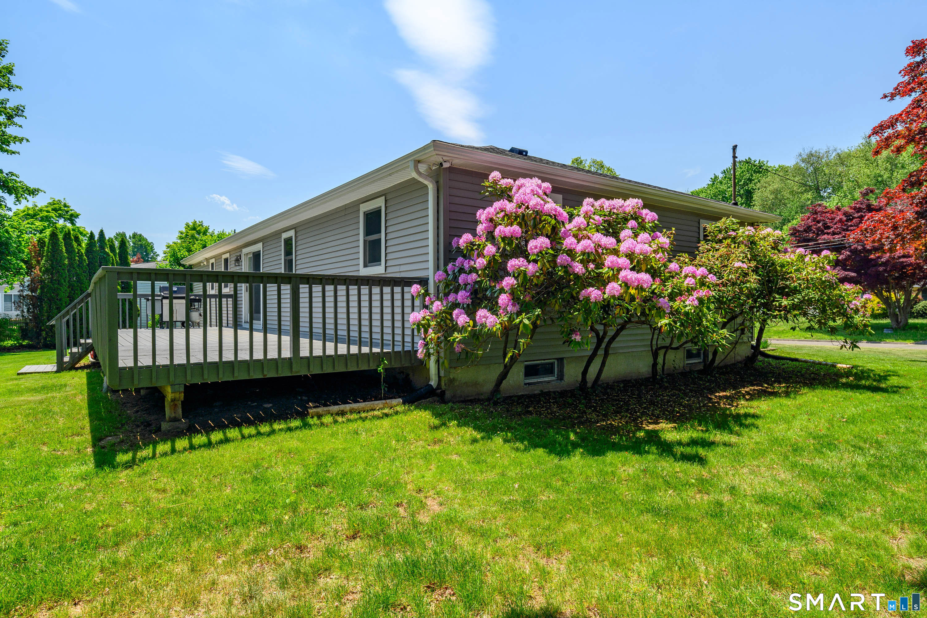 13 Valley Stream Drive