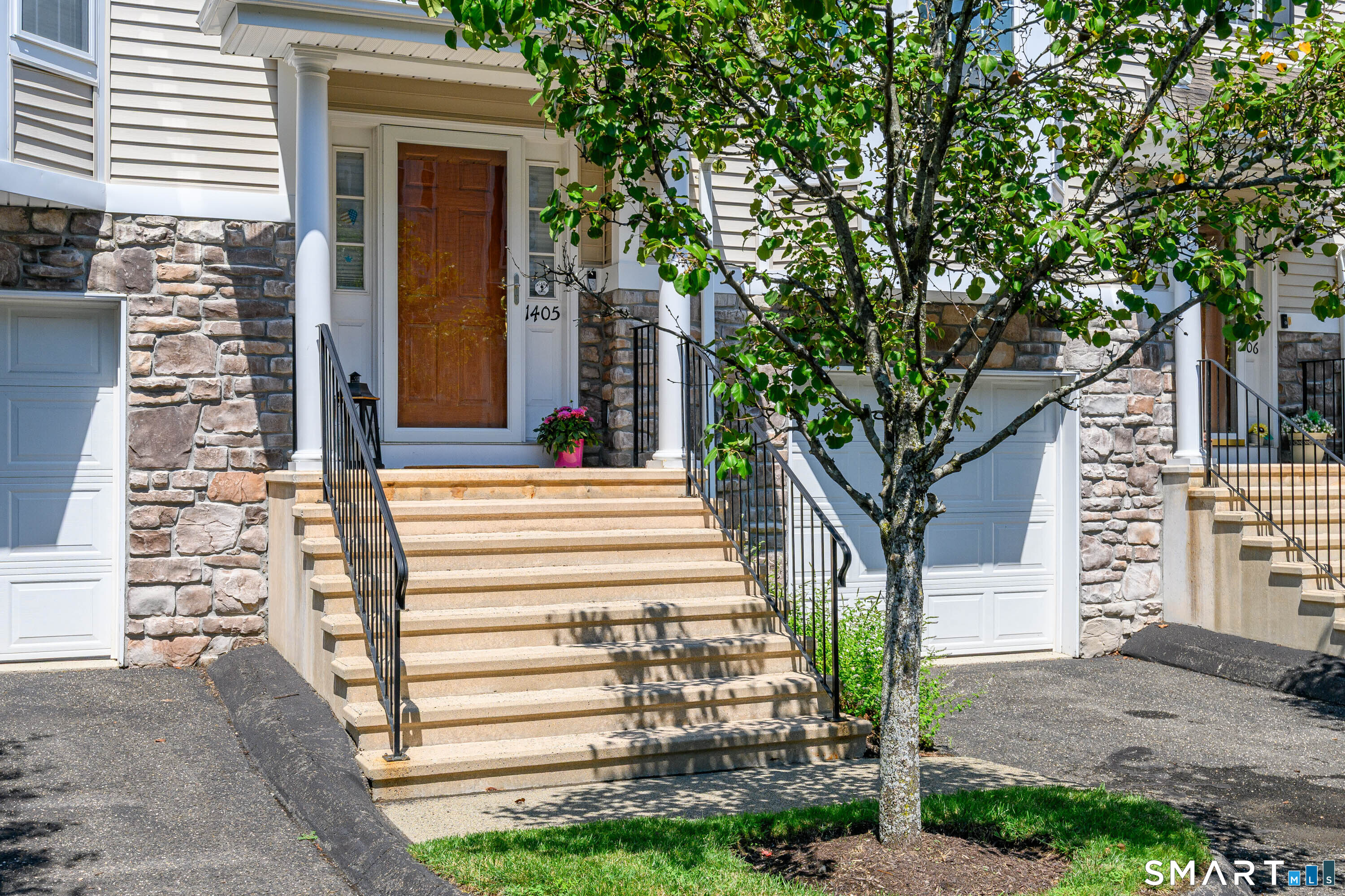 1405 Briar Woods Lane Unit: 1405
