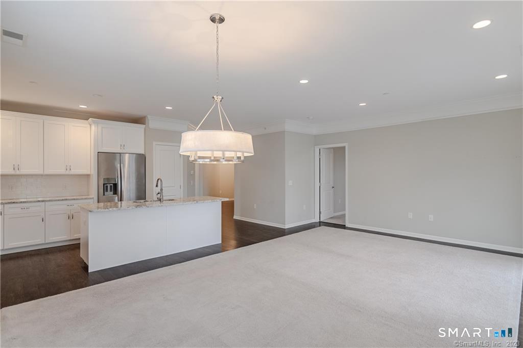 822 Center Meadow Lane 822