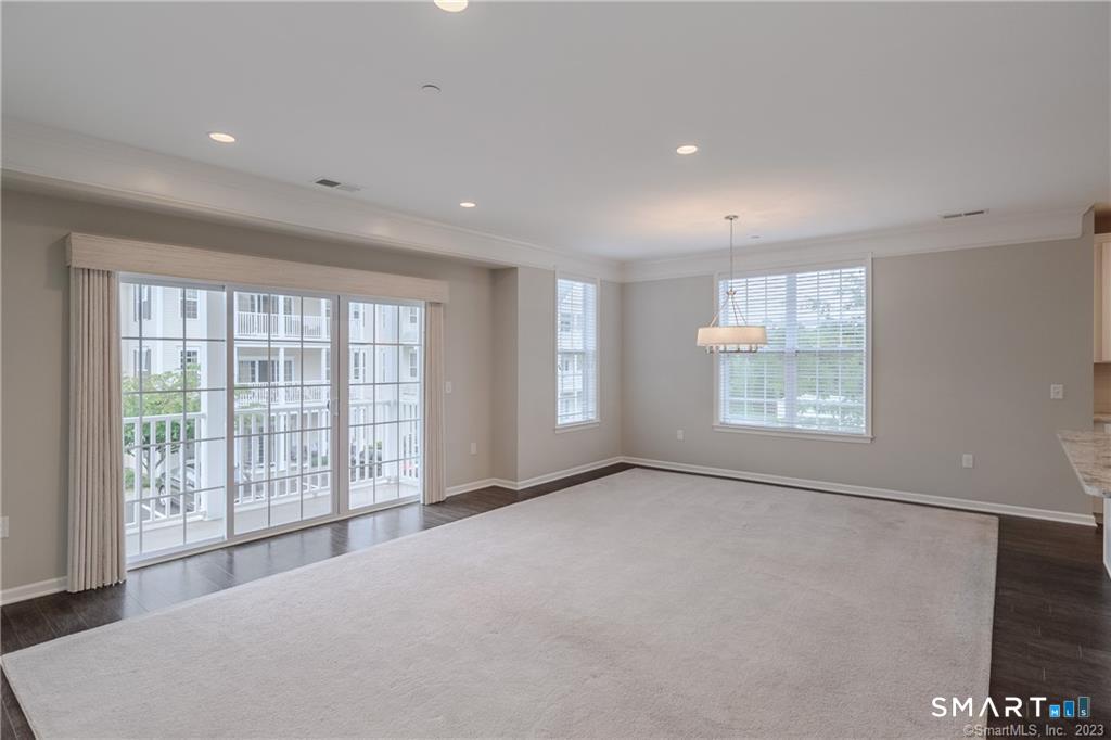 822 Center Meadow Lane 822