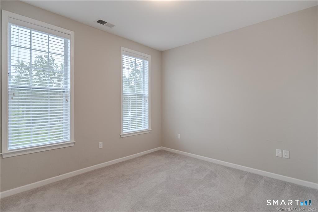 822 Center Meadow Lane 822