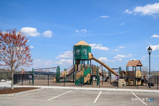 822 Center Meadow Lane 822