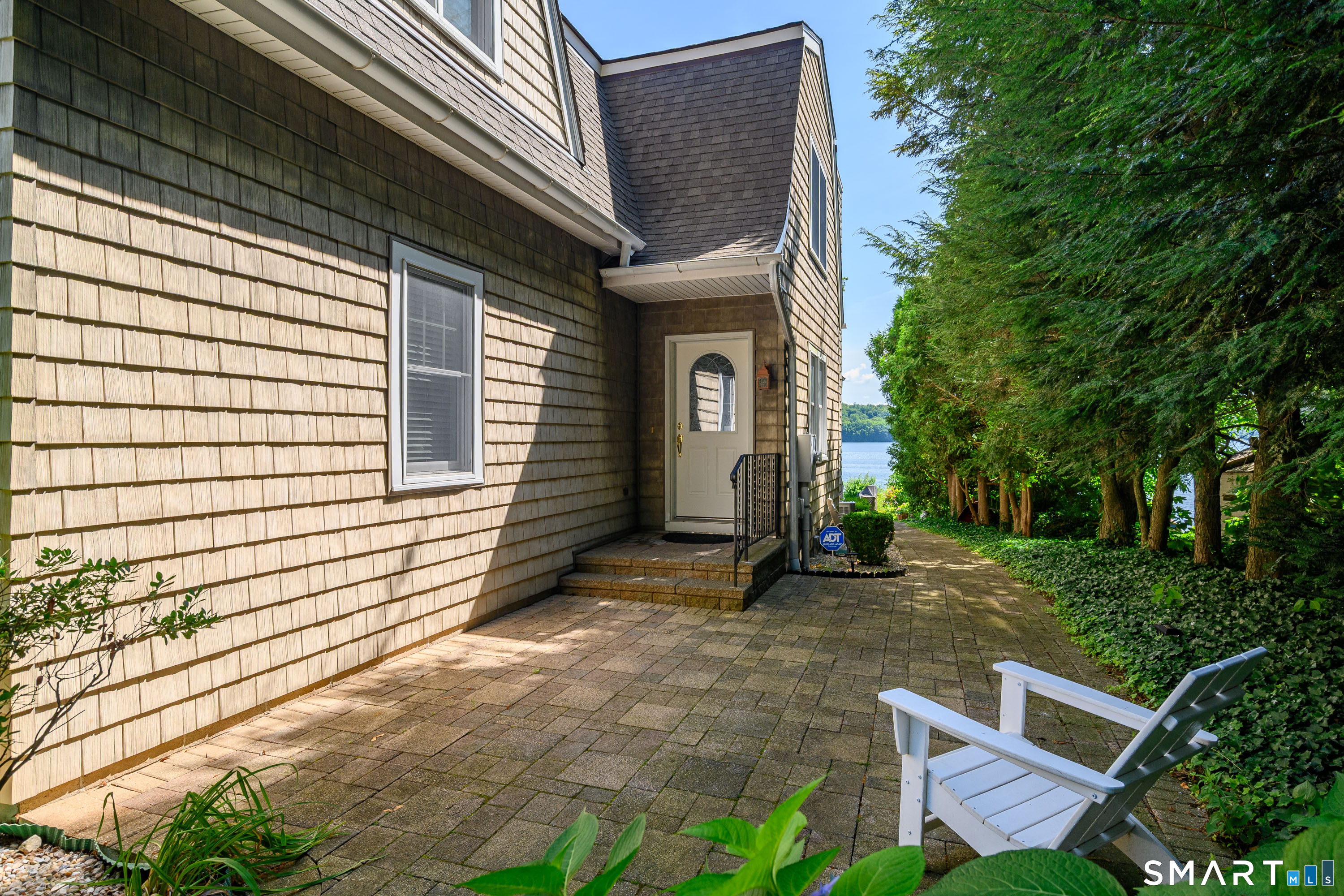 4 Eastview Road