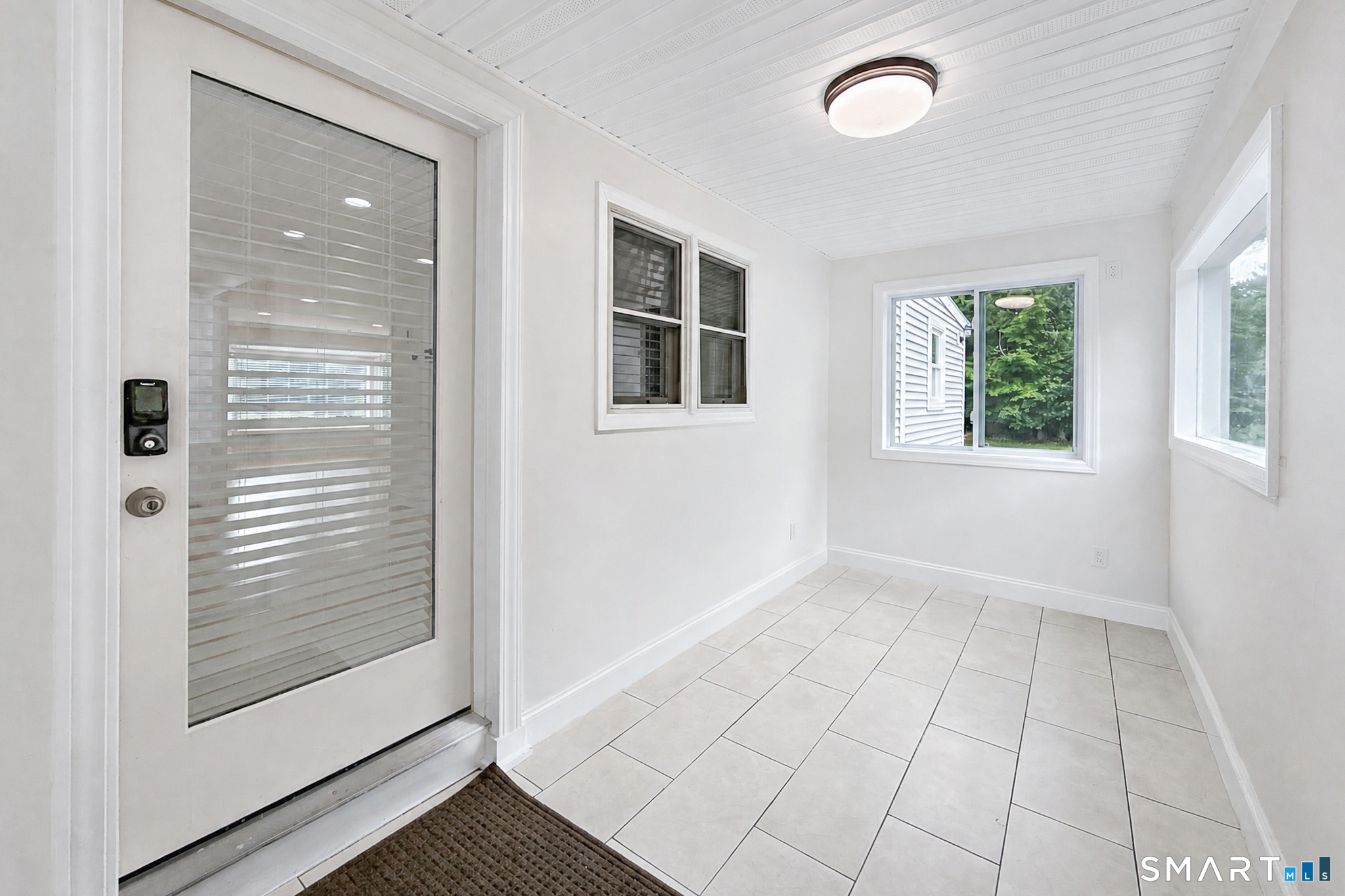 47 Middle River Road