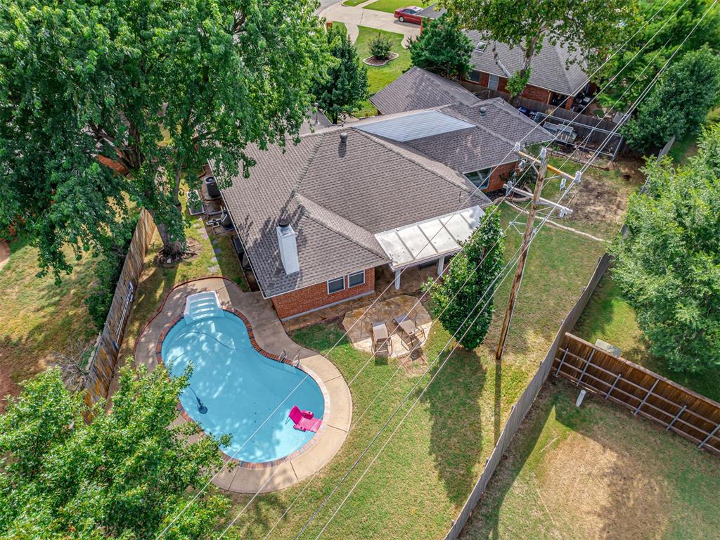 18520 English Oak Lane