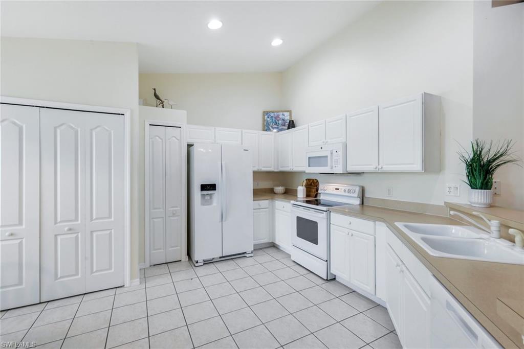 9331 Spring Run BLVD # 3003