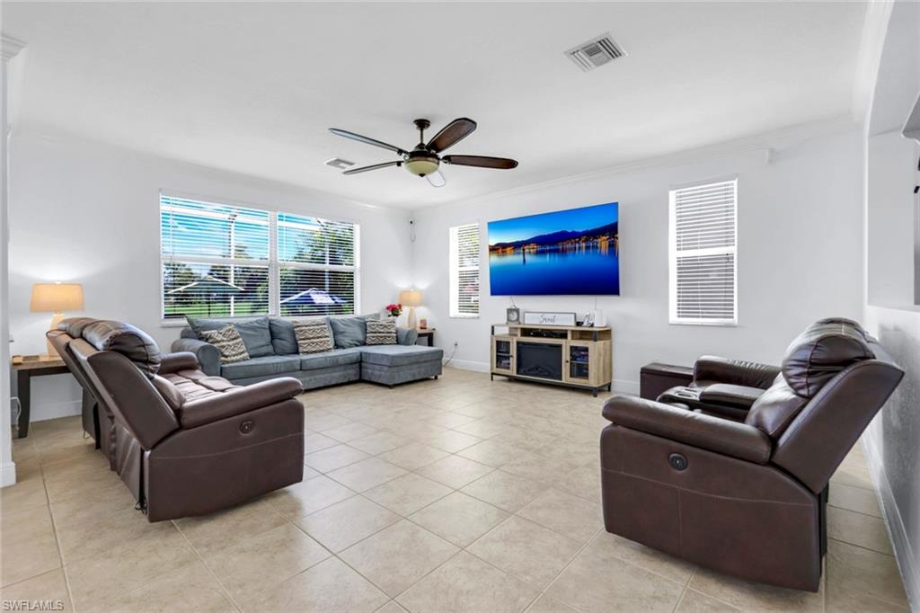 1570 Double Eagle TRL