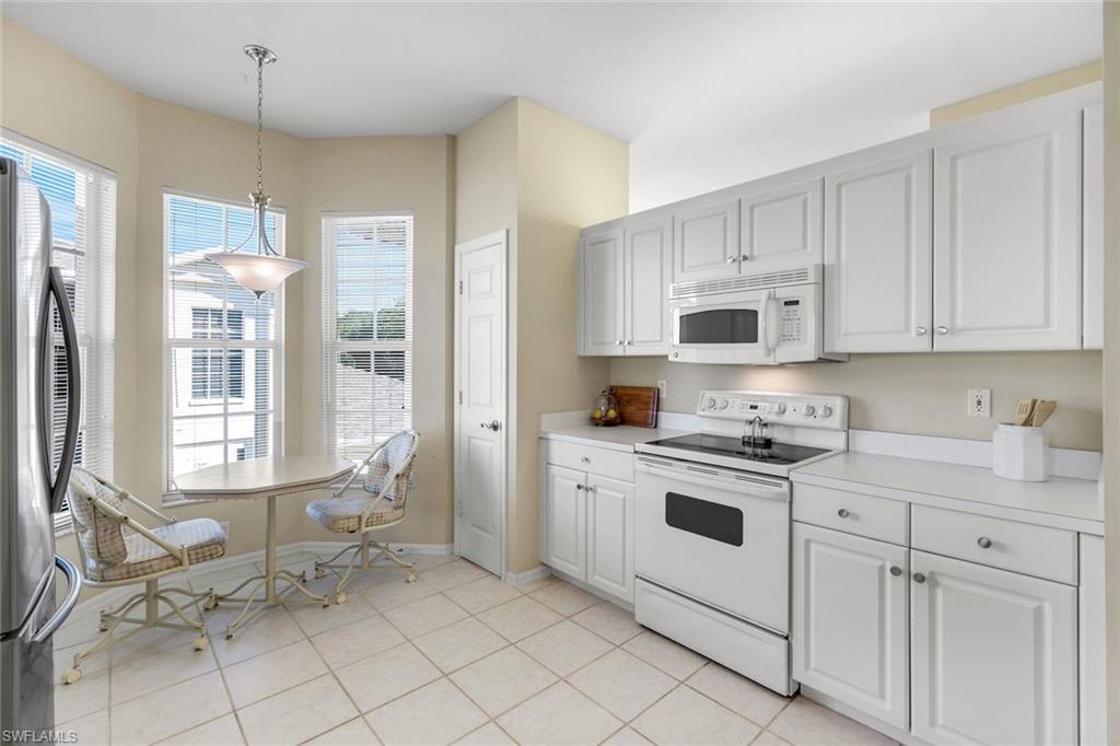 3260 W Crown Pointe BLVD # 202, NAPLES Unit: 202