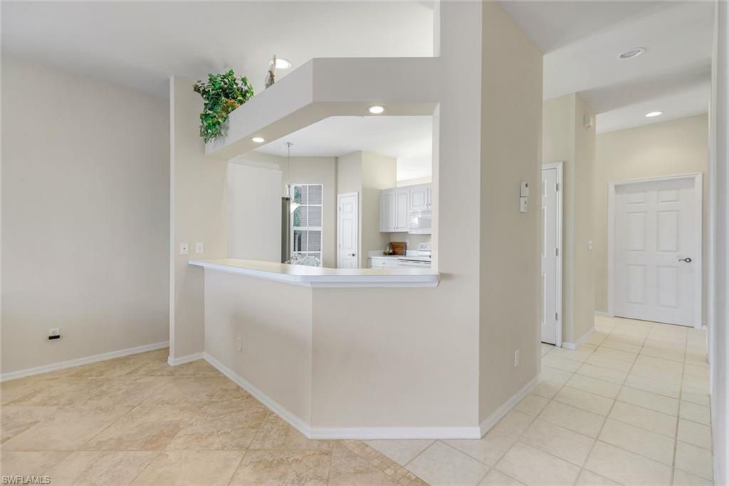 3260 W Crown Pointe BLVD # 202, NAPLES Unit: 202