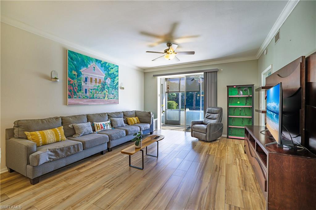 305 Robin Hood CIR # 101