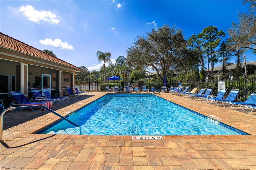 305 Robin Hood CIR # 101