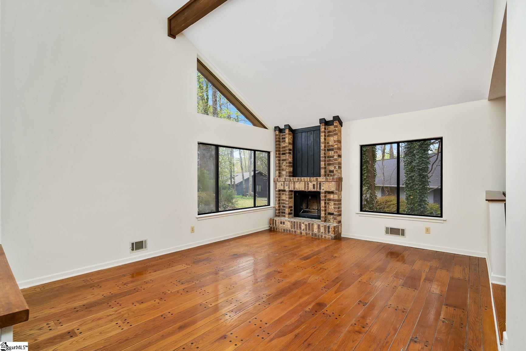 216 Whittlin Way