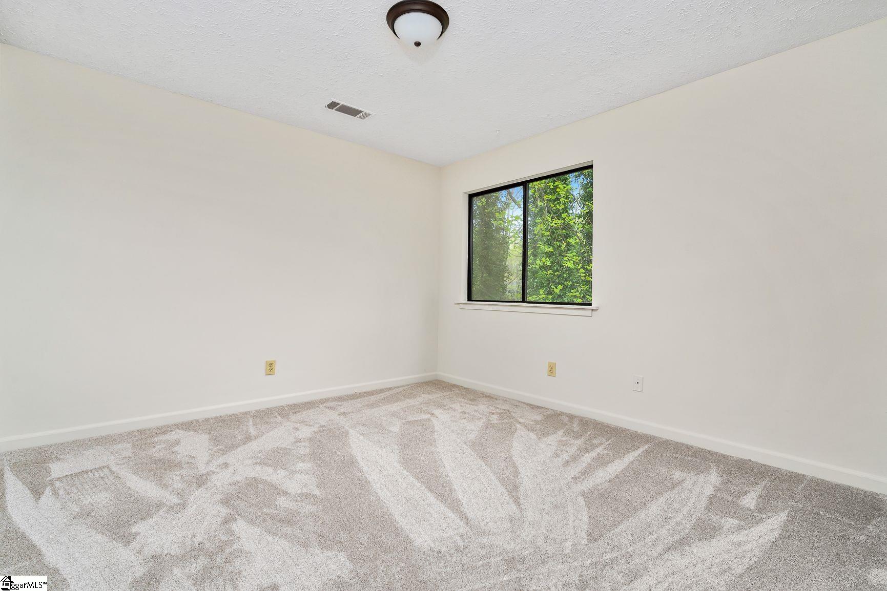 216 Whittlin Way