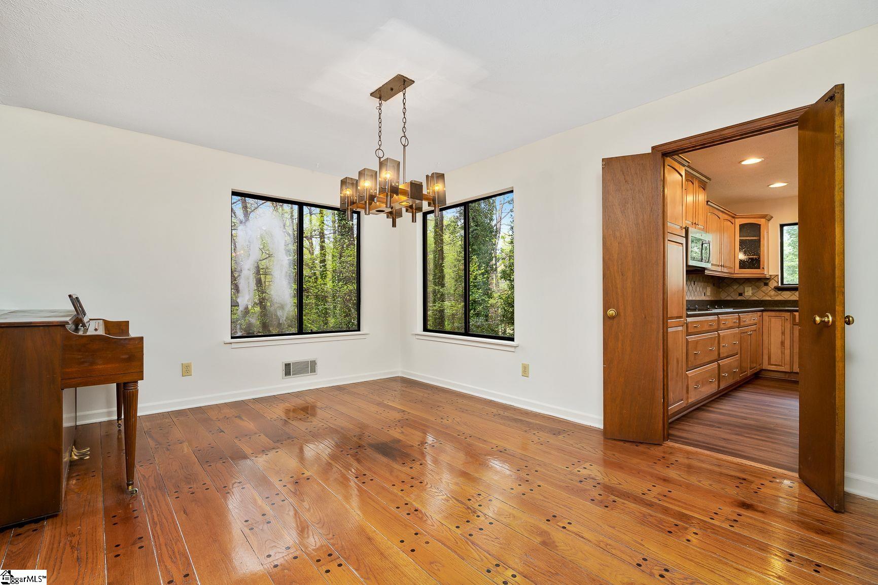 216 Whittlin Way