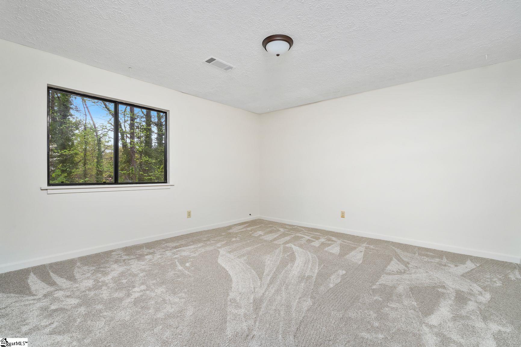 216 Whittlin Way