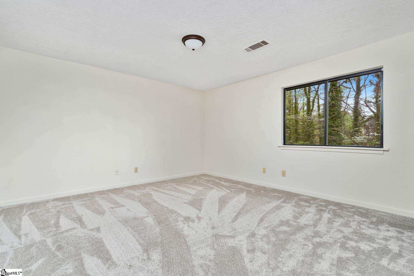 216 Whittlin Way