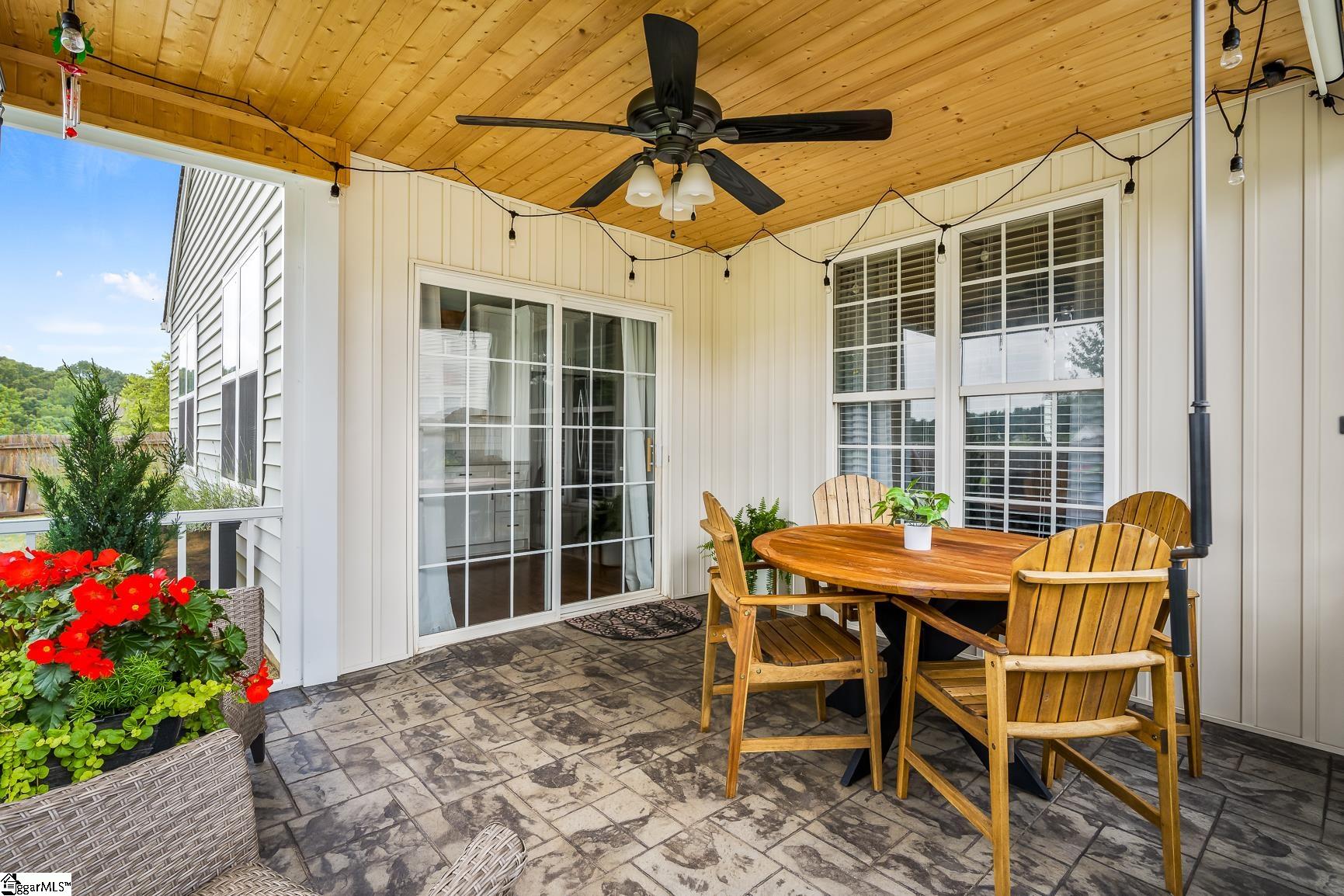 112 Red Holly Ridge Court