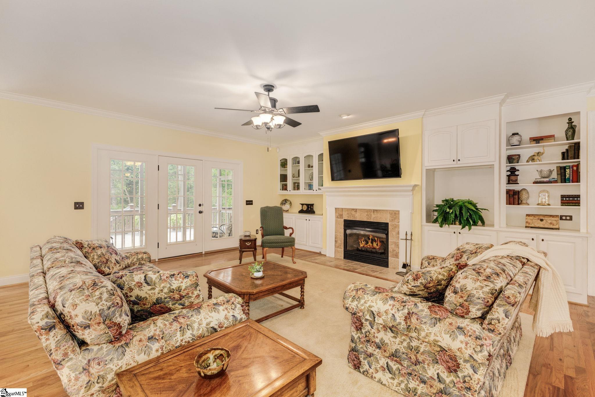 3 Meadow Pond Court