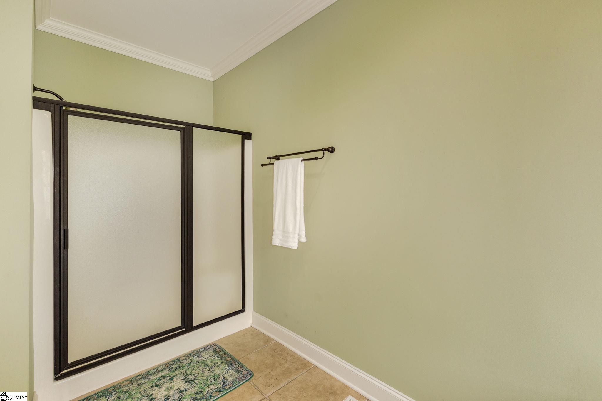 3 Meadow Pond Court