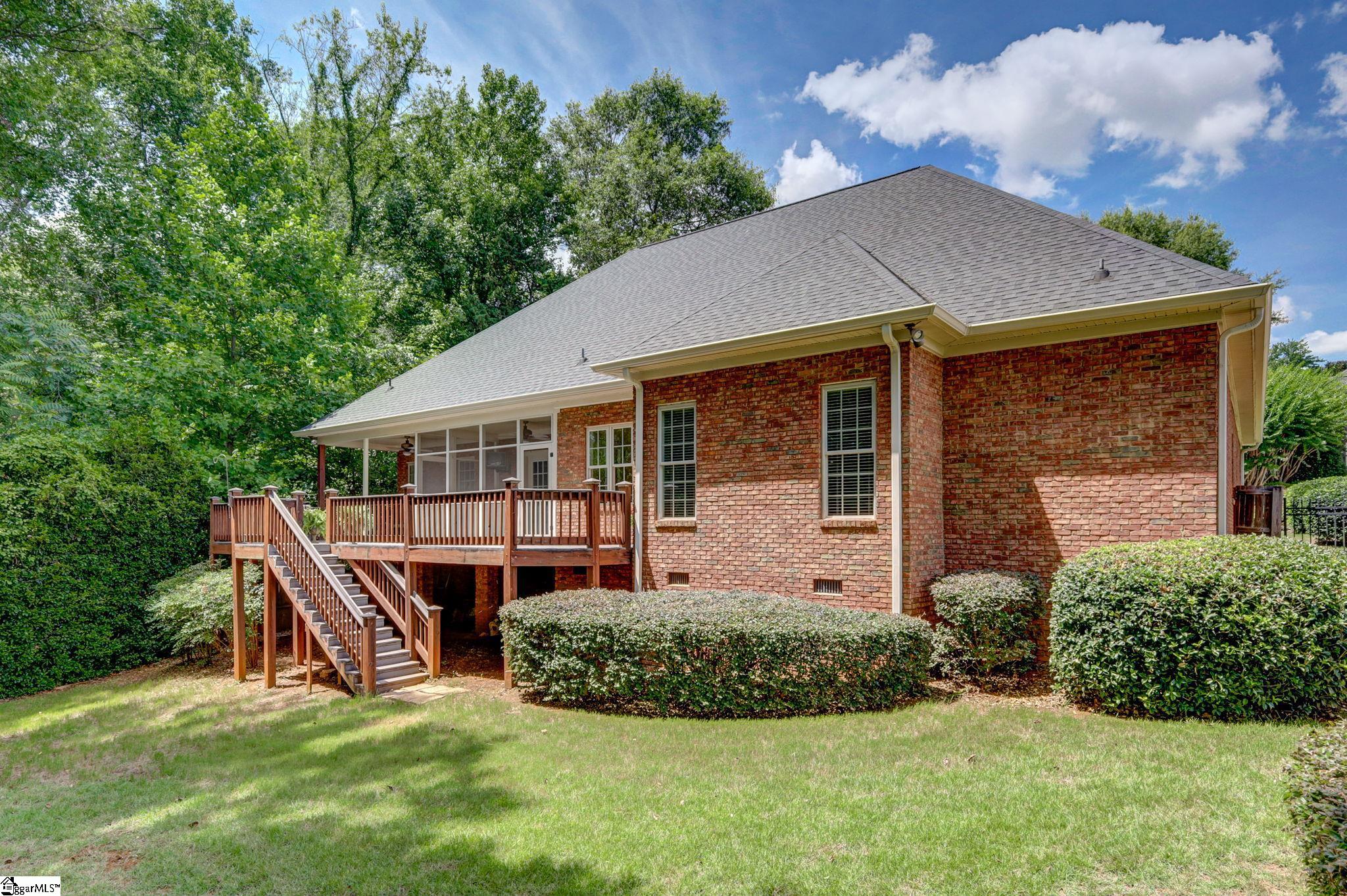 3 Meadow Pond Court