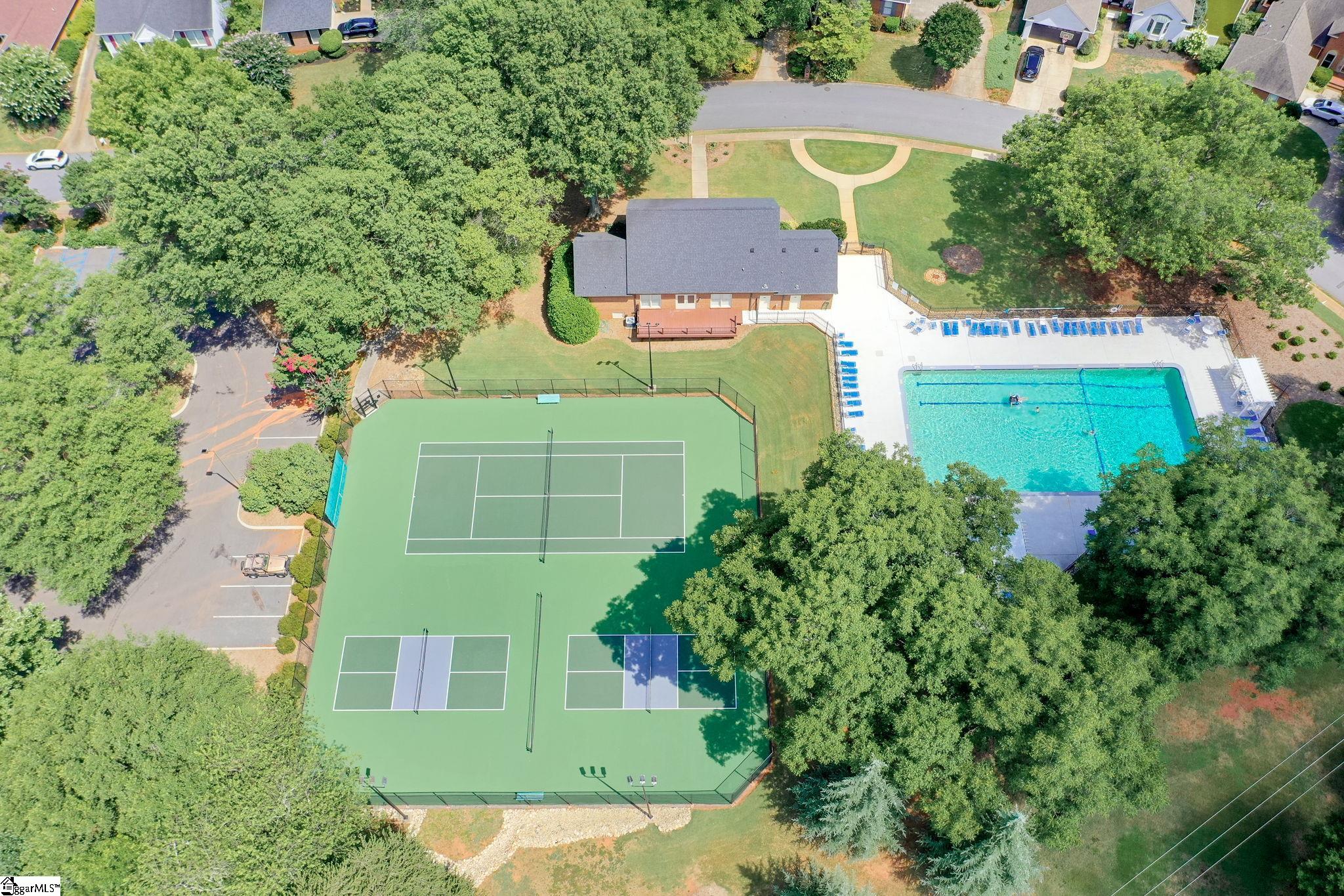 3 Meadow Pond Court