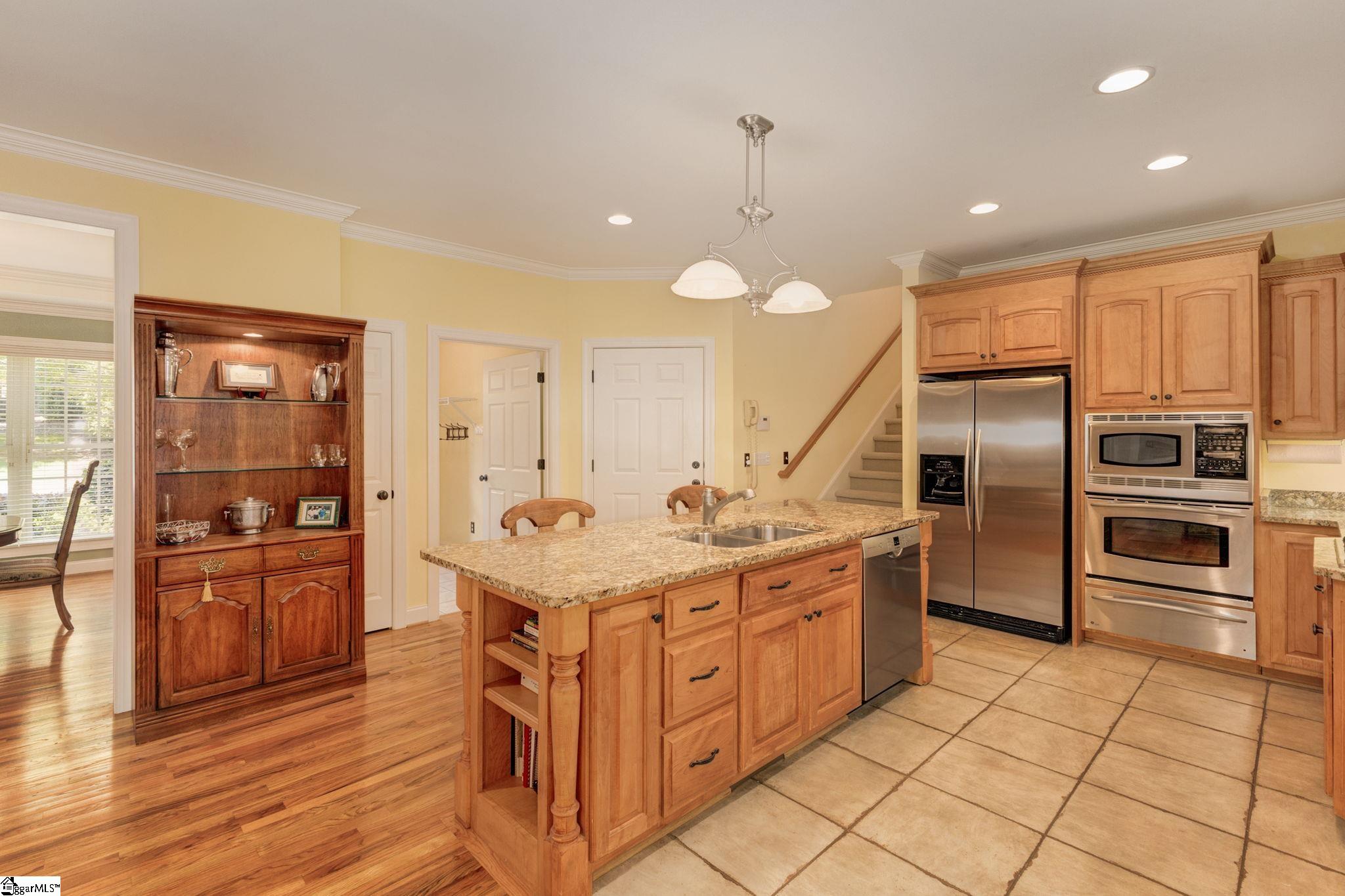 3 Meadow Pond Court