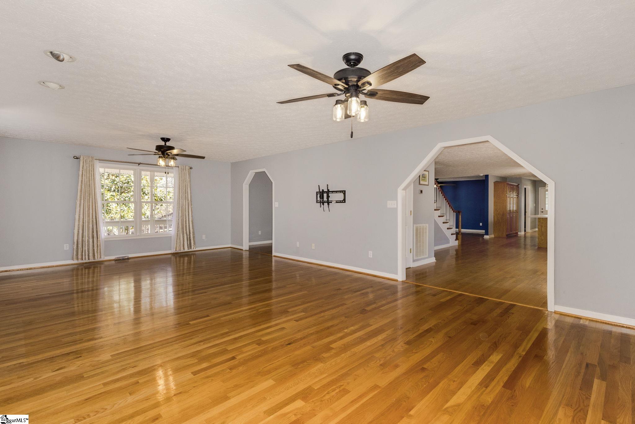165 Commodore Drive