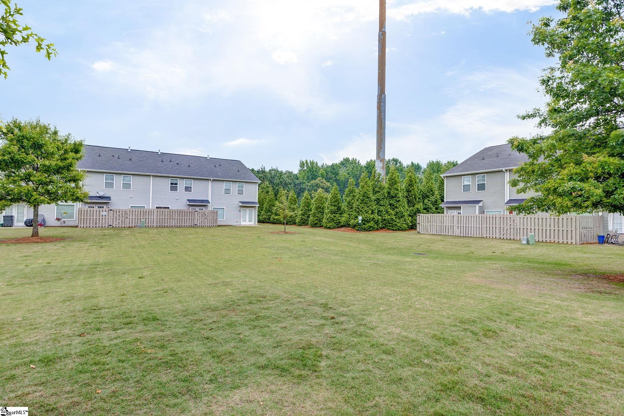 219 Button Willow Street
