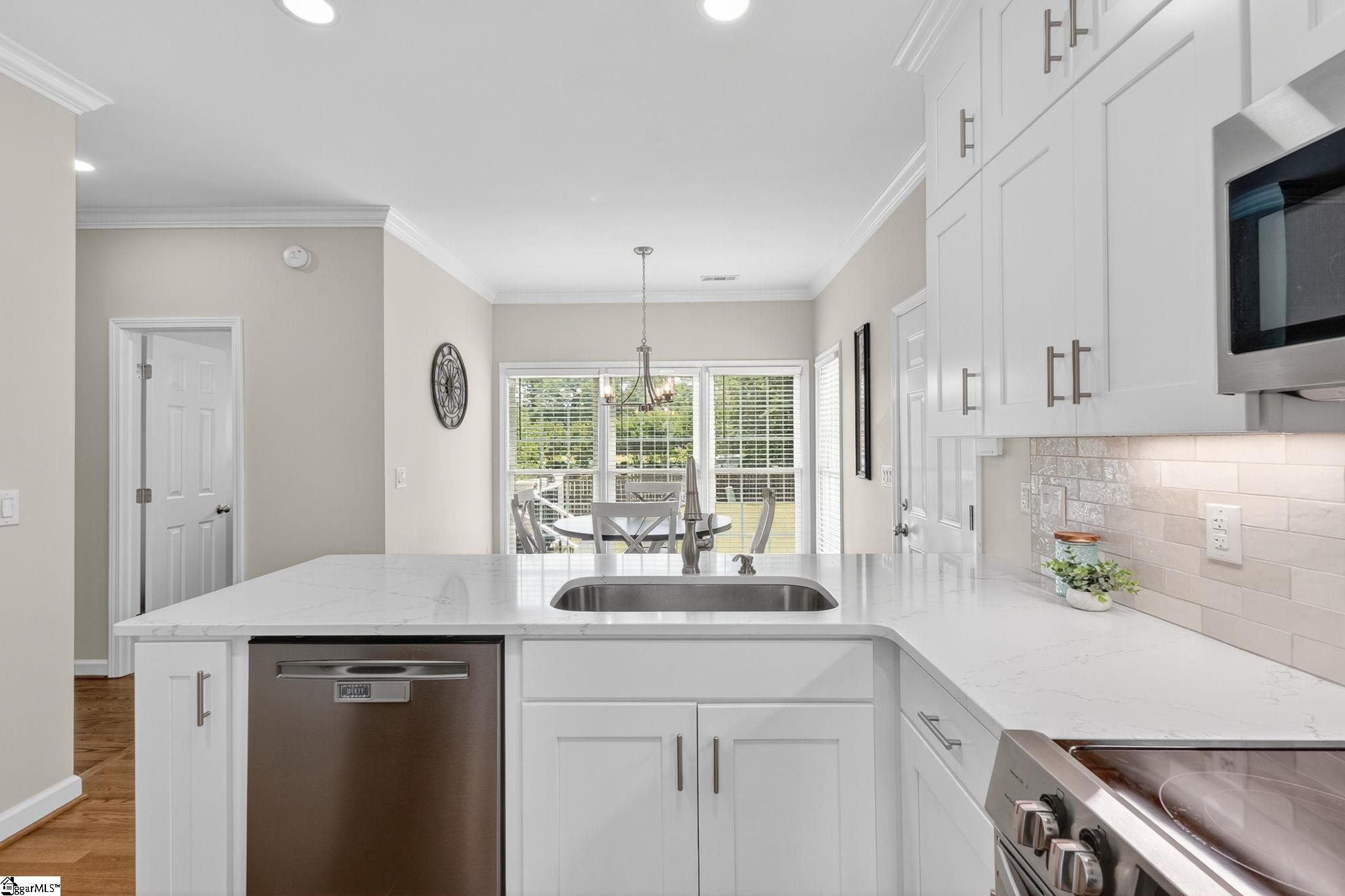 3 Promontory Court