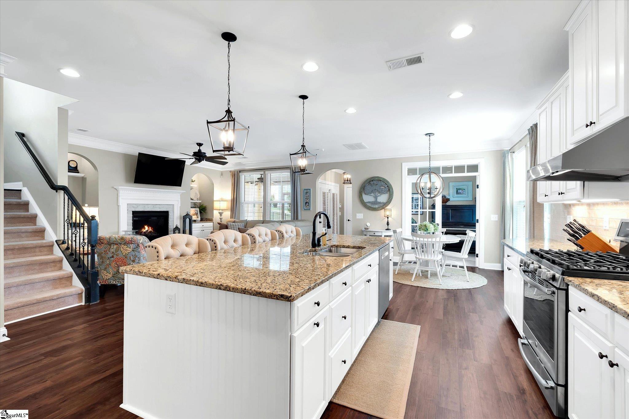 312 Algonquin Trail