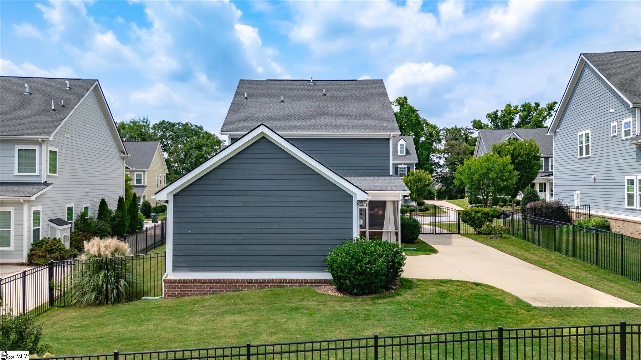 312 Algonquin Trail