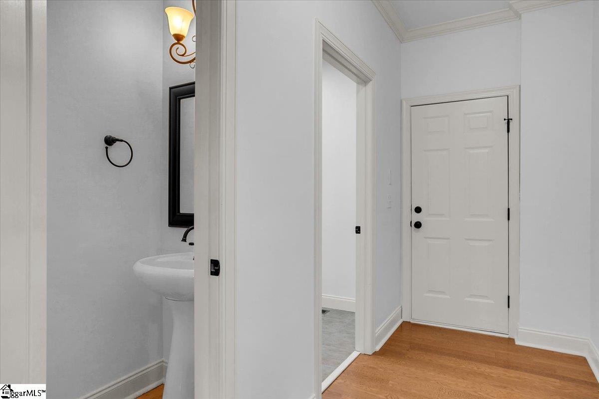 216 Asheton Lakes Way