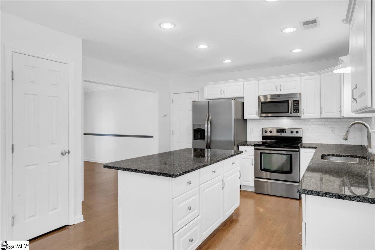 125 Misty Crest Circle