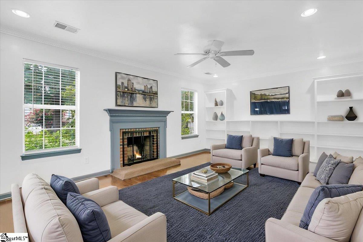 125 Misty Crest Circle