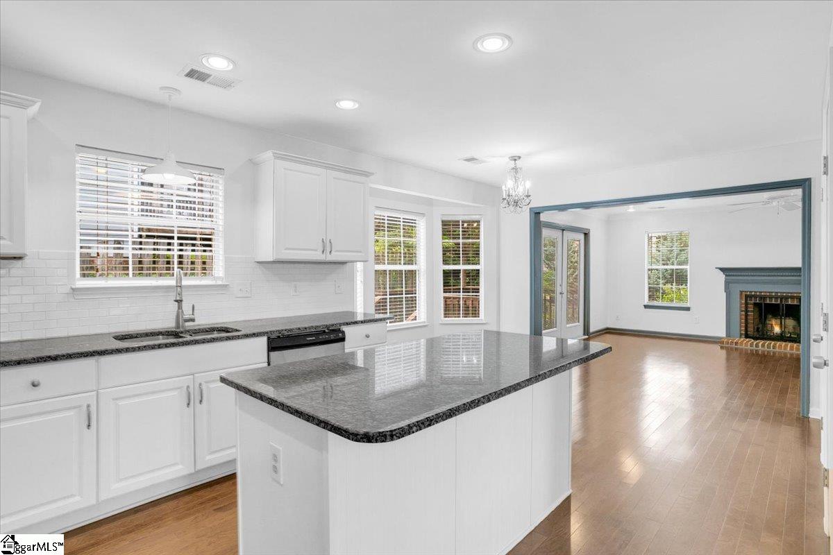 125 Misty Crest Circle